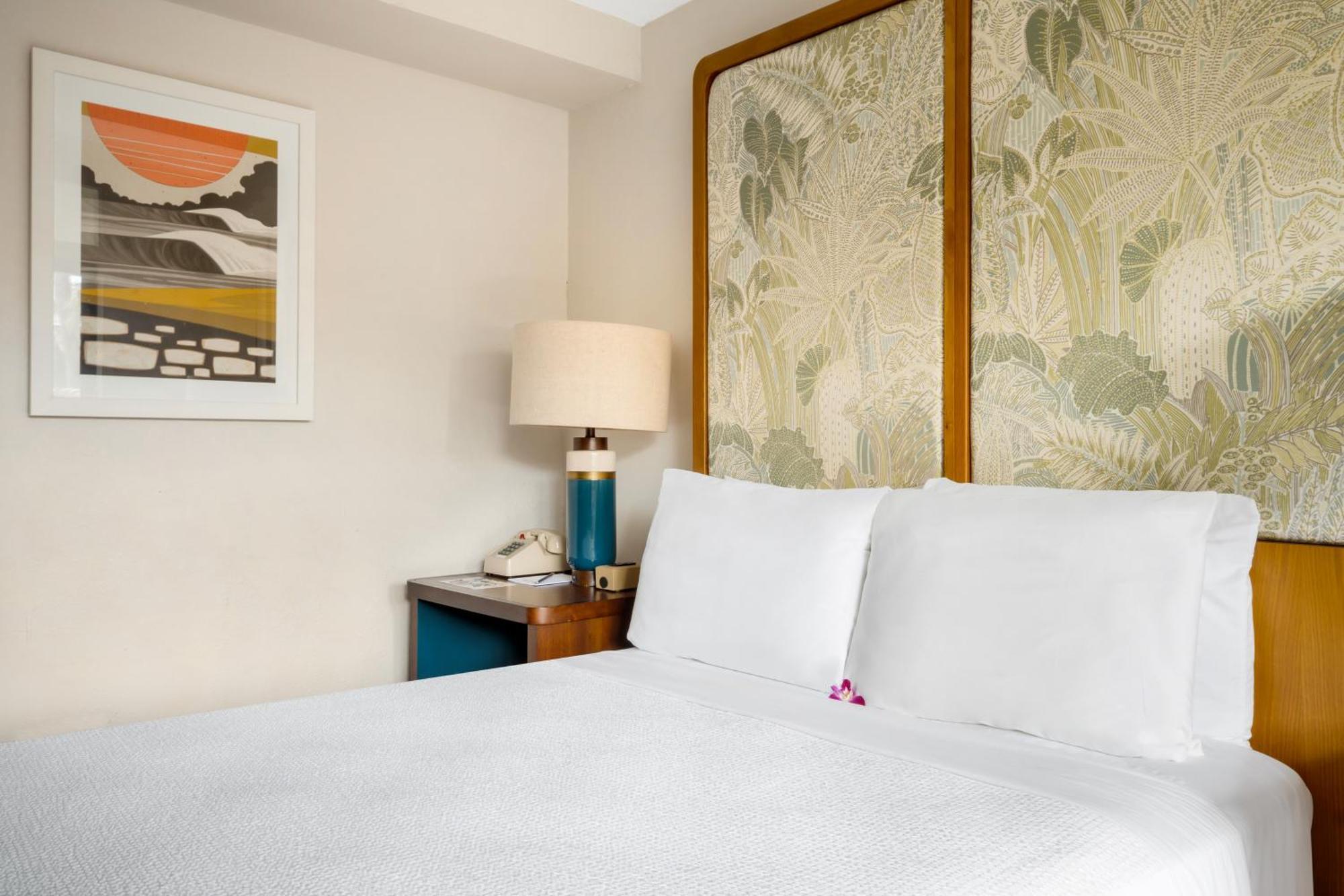 White Sands Hotel Хонолулу Екстериор снимка